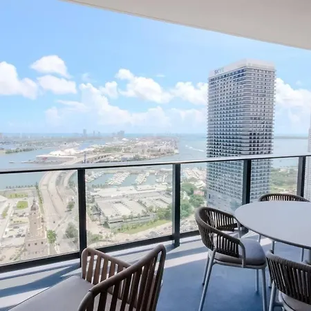 Luxury High Rise Miami Haven Apartment